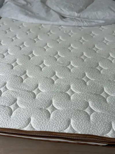 ️ Queen Size Bed Frame + Mattress – Great Deal!, View more