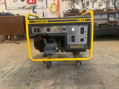 Commercial generator, Walker-G5.6 KW-5600 Watts Has a 11-HP Honda engine High performance with a con...