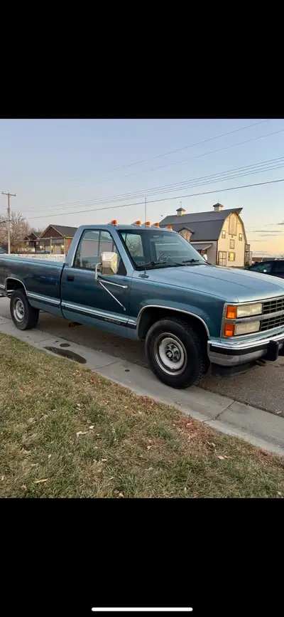 LOCATED IN SPARWOOD BUT WILL DRIVE TO YOU FOR THE RIGHT DEAL. 1991 Chevy C2500 2WD single cab long b...