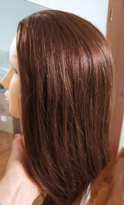 100% Human Hair Mannequin for training and teaching. It can be colored, bleached, curled or straight...