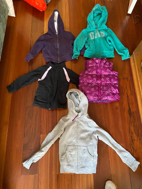 Girl’s Clothes for 5 Year Old in Clothing - 5T in Calgary - Image 6