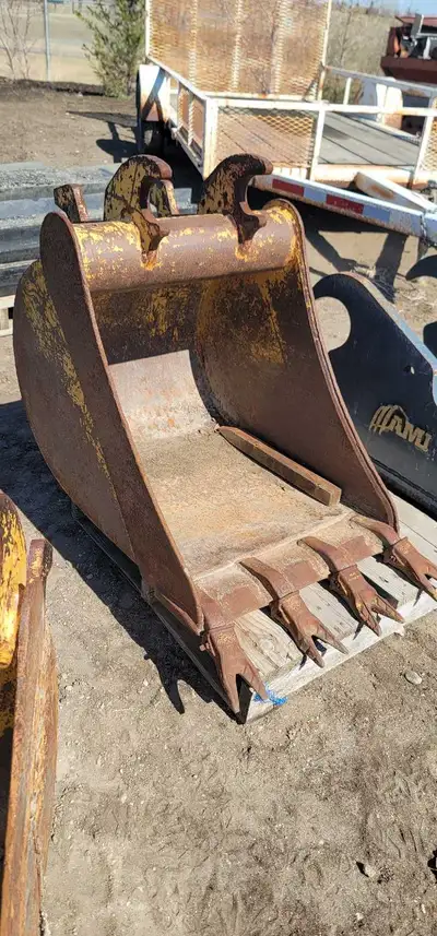 I'm selling a 5 and 6 ton excavator 24 inch bucket with extra teeth, built by Brandt. This item has...