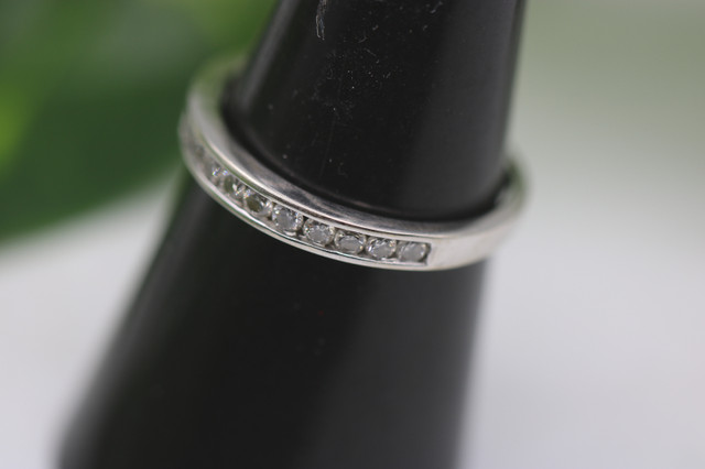 14KT White Gold Wedding Band w/ Diamonds, 2,3g, 0.25CT (#6101) in Jewellery & Watches in City of Halifax - Image 4