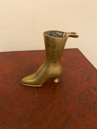 Vintage Victorian solid brass lady boot ashtray.4”x4”.