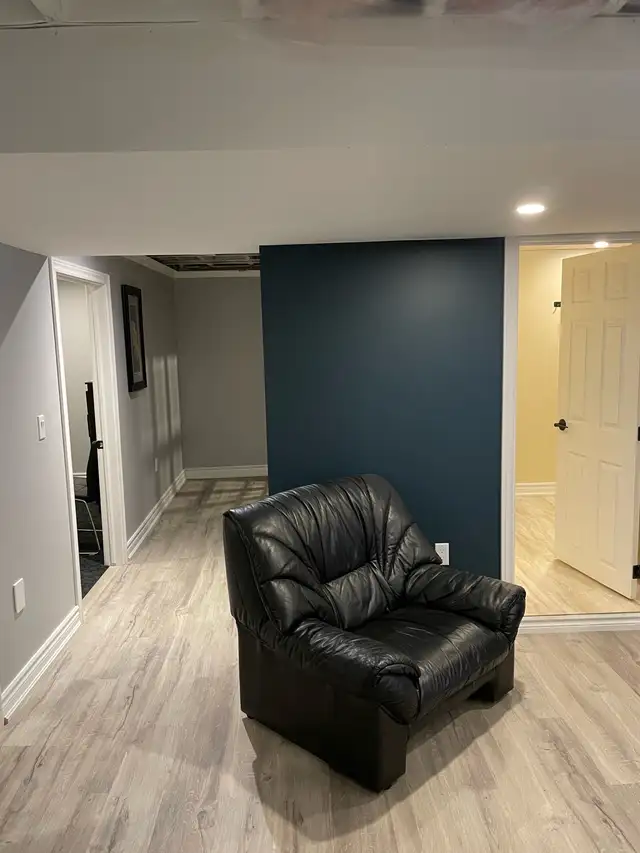 Shared furnished basement for rent in Room Rentals & Roommates in Oshawa / Durham Region - Image 3