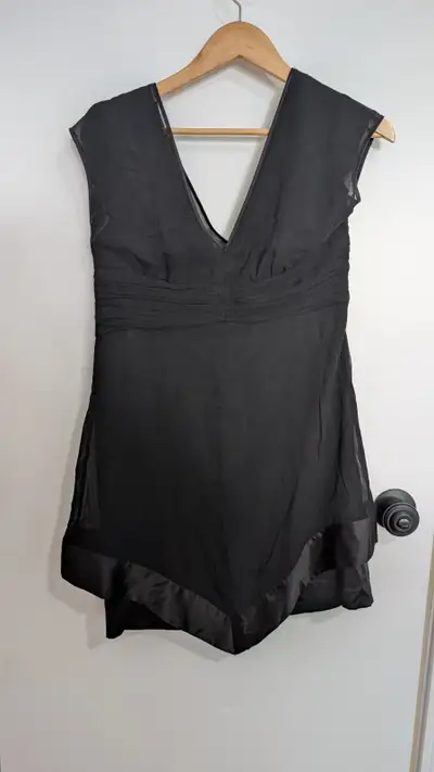 Dress Bundle, Sizes 10 - 16 / Small to Large - MUST TAKE ALL, View more