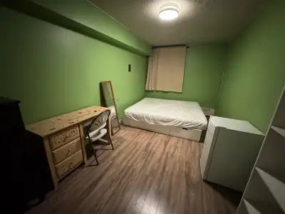 Room for rent in Etobicoke
