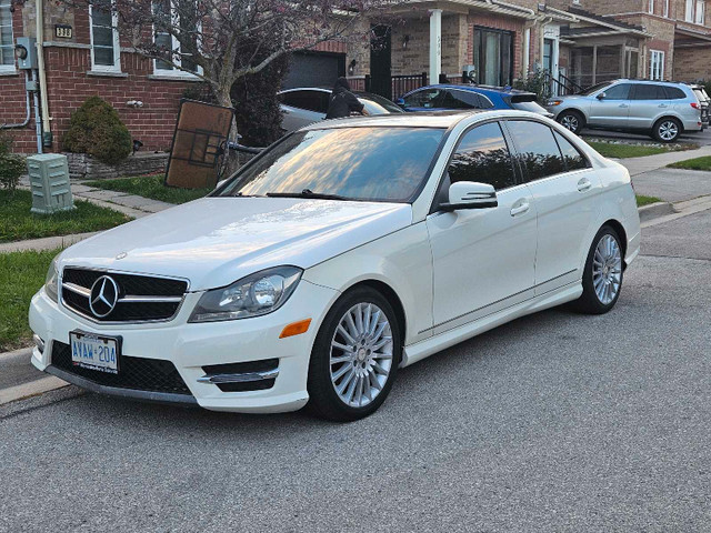 2012 Mercedes-Benz C250 w204 in Cars & Trucks in Oakville / Halton Region