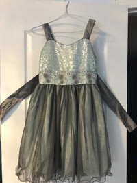 Super cute dress for kids ONLY $10, excellent for spec occasion!