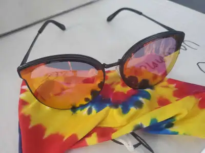 SPY Colaca Sunglasses brand new, View more