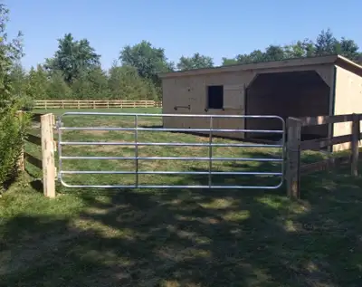 Hi Tensile Diamond bar gates, corral panels, View more