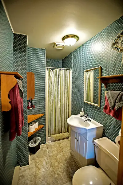 We are offering a Fully Furnished Apartment close to Uptown Saint John....so very convenient to Rest...