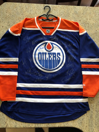 Edmonton Oilers team signed jersey with COA 