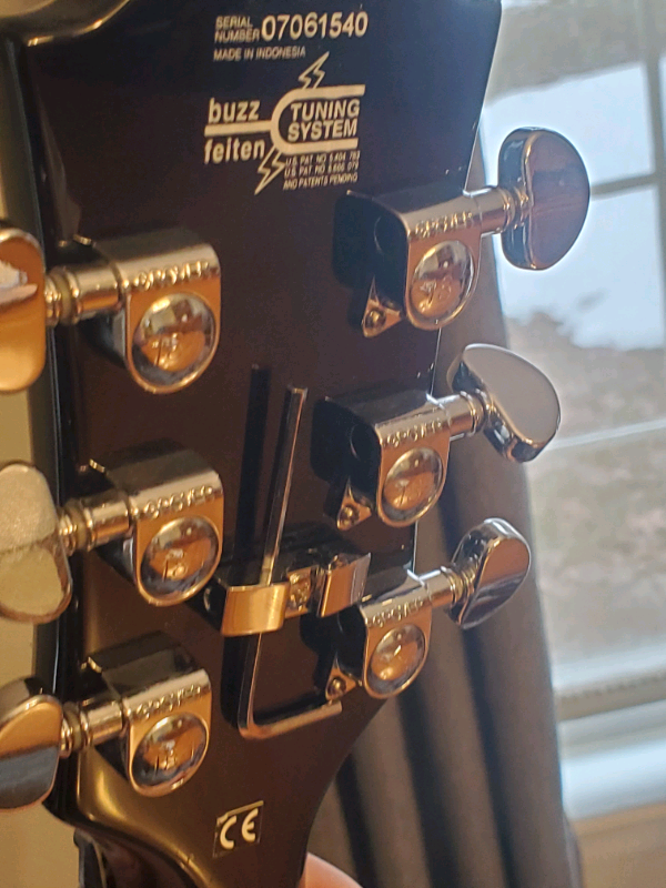 Rare - Washburn Paul Stanley PS7200 Preacher in Guitars in City of Montréal - Image 10