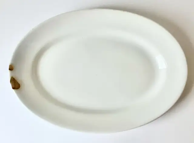 Antiquité 1920 Grand plateau en porcelaine J&G Meakin Angleterre in Arts & Collectibles in Lévis - Image 3
