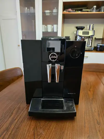 Jura Impressa F8 w/ New Grinder/New Brew Unit, View more