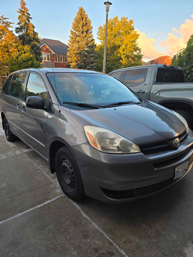 2005 Toyota Sienna 5drs 7Seater in Cars & Trucks in Cambridge