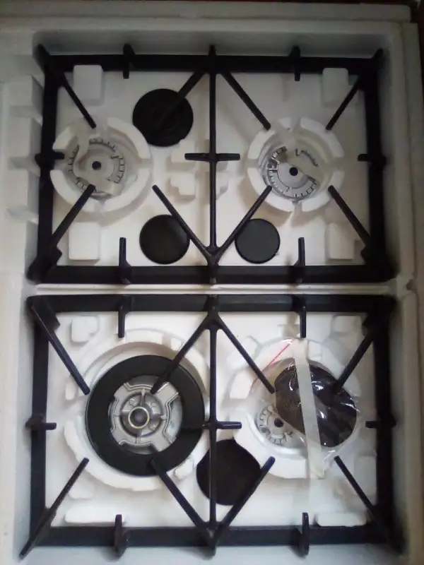 4 Burner Gas Hob/Stove in Stoves, Ovens & Ranges in Kawartha Lakes - Image 7