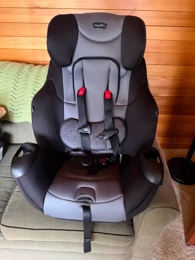 EVENFLO Symphony All in One Child Restraint System in Strollers, Carriers & Car Seats in Edmonton - Image 2