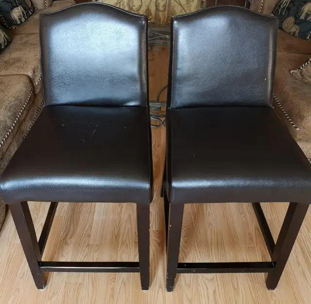 Altovise Kitchen Bar Stool Set Of Two & Antique High Chair in Other in Oshawa / Durham Region - Image 9