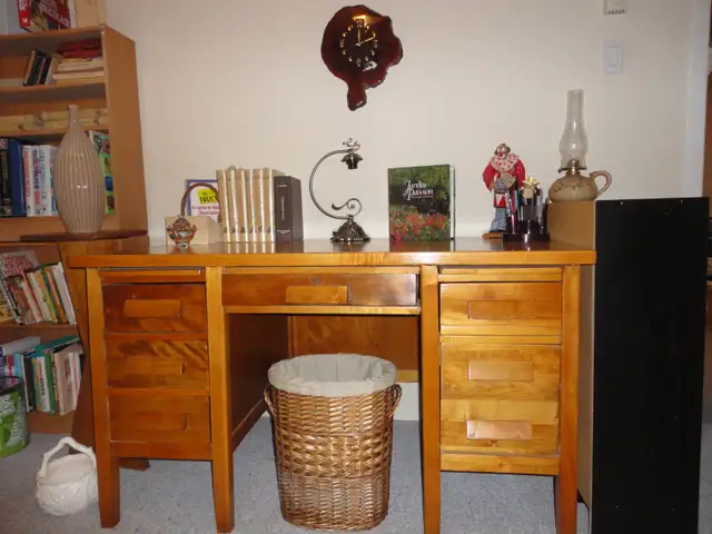 Bureau pour ordinateur in Desks in Longueuil / South Shore - Image 4
