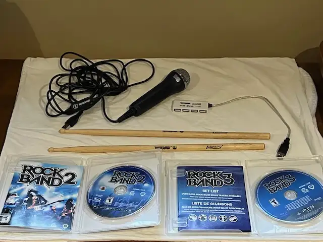 Rock Band Harmonix Wired Drum Set Bundle in Sony Playstation 3 in City of Toronto - Image 7