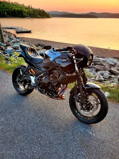 2021 Kawasaki Ninja 650 ABS – Custom Café Racer / Streetfighter | 12,000 km Custom-built, head-turni...