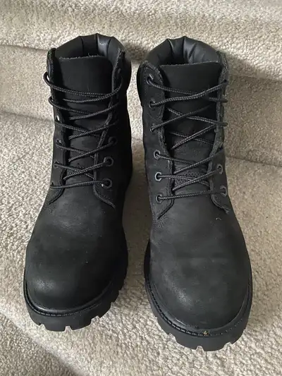 Boys Like New Timberland black boots - Sz 5.5 - $60, View more
