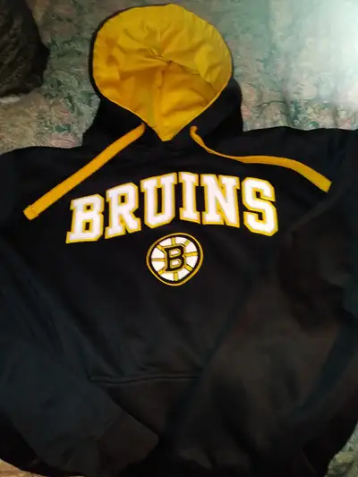 Bruins hooded sweatshirt