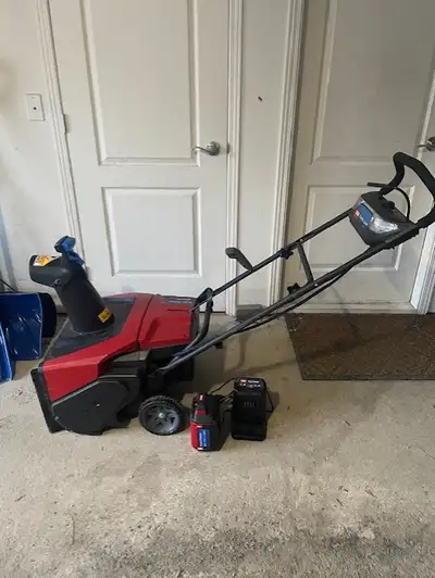 Toro e21 Electric Snow Blower *Excellent condition!*, View more