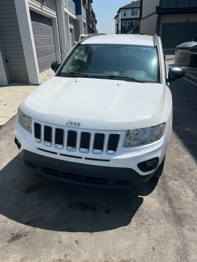 2012 Jeep Compass 4WD in Cars & Trucks in Calgary
