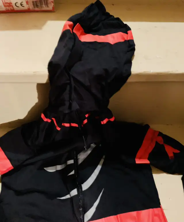 Kids Halloween Ninja Morph Suit Costume Size Large 12 in Costumes in Calgary - Image 9
