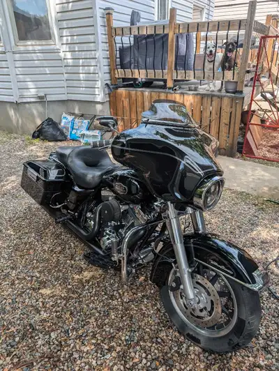 2008 Harley Davidson Electra glide ultra classic 61,000km -new S&S cycle sidewinder 2 into 1 exhaust...