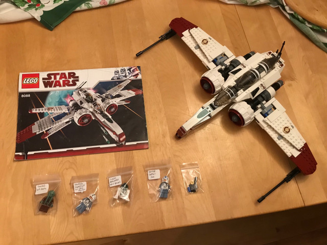 Lego Star Wars - 8088 - ARC-170 Starfighter in Toys & Games in Saint John