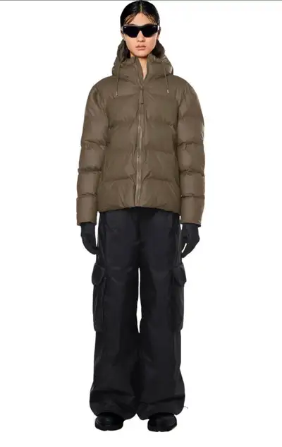 Brandnew Puffer Jacket men size small, View more