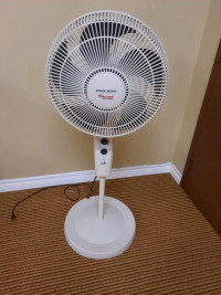 16"Black & Decker oscillating fan with thermostat temperature co