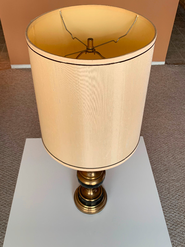 Table Lamp dans Éclairage intérieur et plafonniers  à Calgary - Image 2