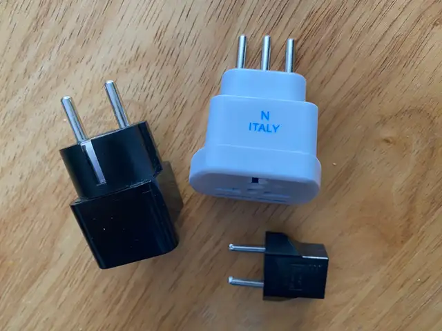 European Travel Adapter / Converter (Italy) in General Electronics in Kitchener / Waterloo - Image 5