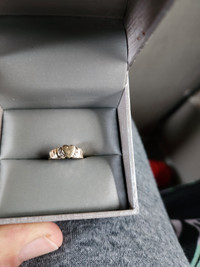 10 karat gold heart ring with diamonds