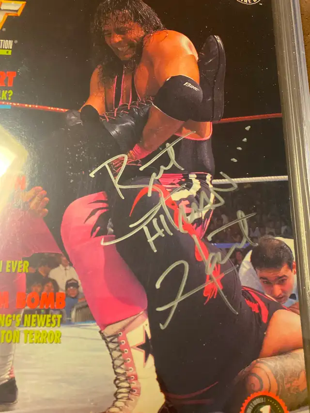 WWF WWE Magazine signed Bret Hitman Hart CGC certified graded in Magazines in Mississauga / Peel Region - Image 4
