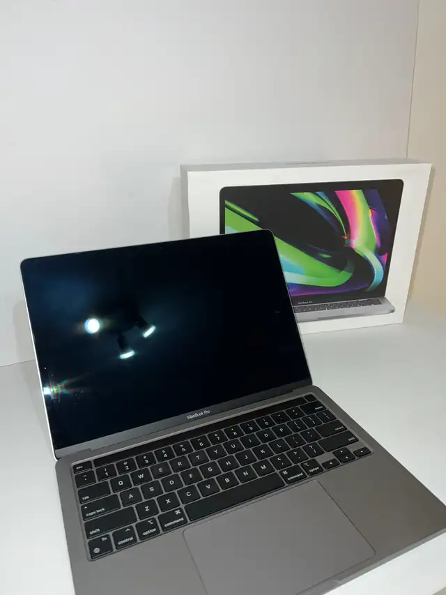 MacBook Pro 13 pouces M2 2022 8 Go in Laptops in City of Montréal - Image 10