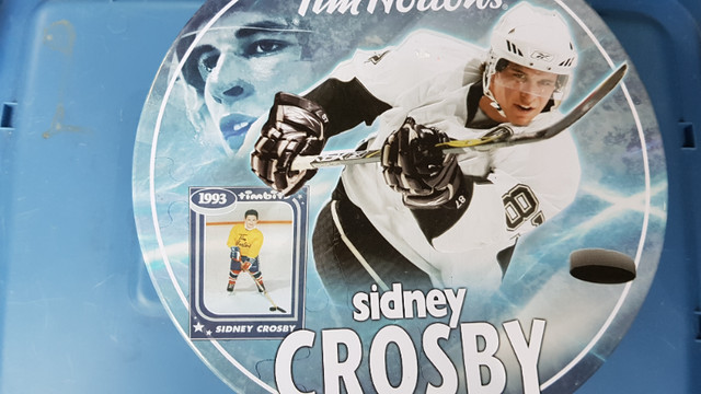 SIDNEY CROSBY HOCKEY COLLECTION in Arts & Collectibles in Truro - Image 4