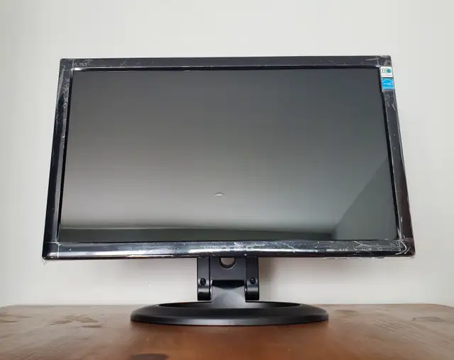 16" Widescreen Computer Monitors - 3 available64656290633985120