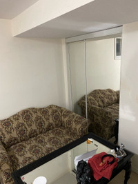 Private room-basement-Brampton-Opp Sheridian College Jun 1 