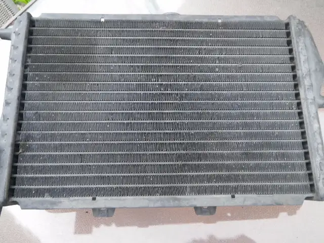 Radiateur pour moto BMW K1100 in Motorcycle Parts & Accessories in Laval / North Shore - Image 5