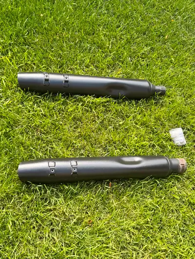 Harley Davidson black slip on pipes. $100 Cash only