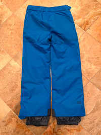 Brand NEW teens snow pants size XL