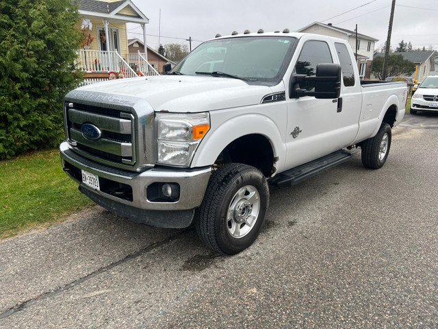 2016 Ford F250 Super Duty Super Cab in Cars & Trucks in Timmins - Image 2