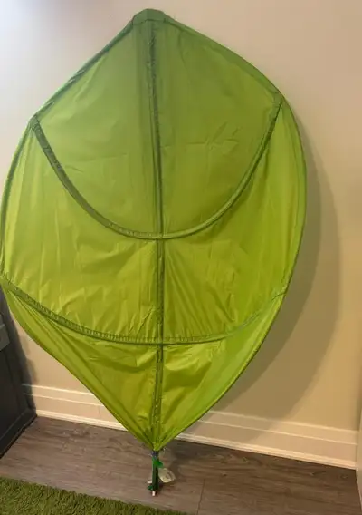 Ikea Leaf that you van use as a bed canopy over the cradle, cot or bed.