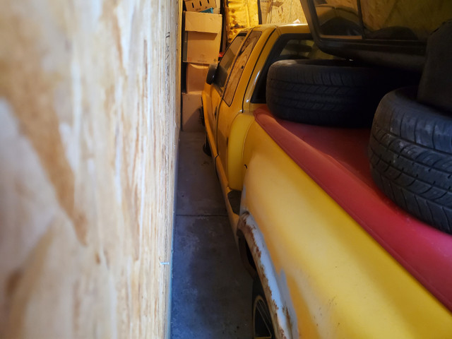 2003 Chevy S10 ZQ8 stepside parts truck in Cars & Trucks in Oshawa / Durham Region